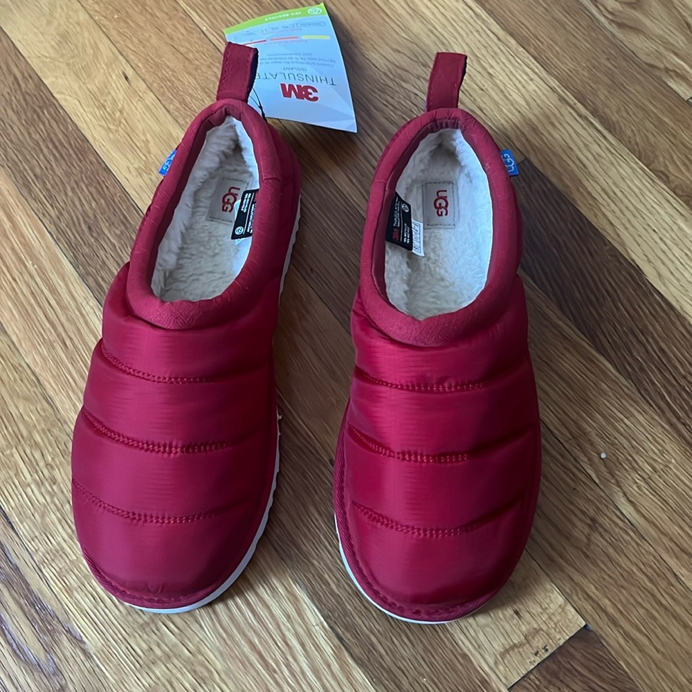 UGG Tasman slides